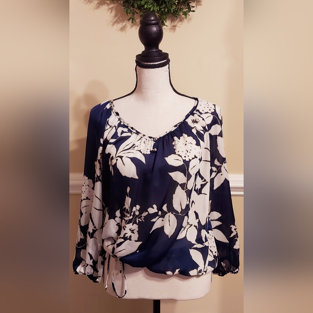 White House Black Market Navy Blue, White Floral Blouse, Small, With Bottom Tie.